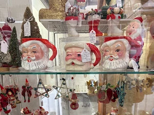 Antique Center