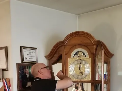 Avon Clock Shop