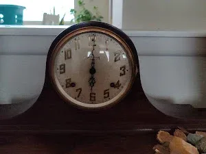 Big Hands Clocks