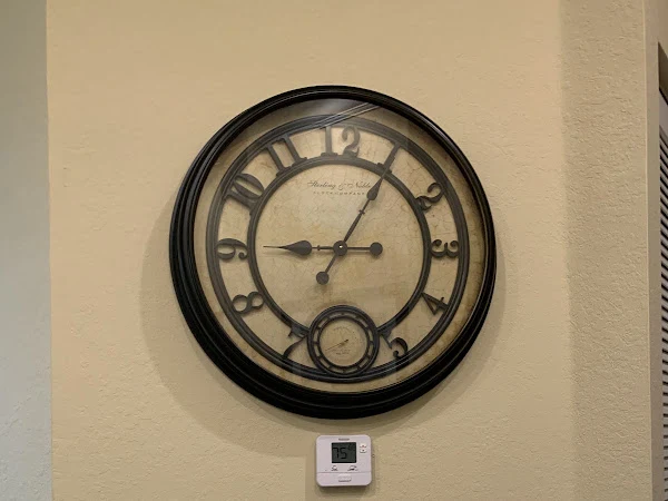 Boes Clock Repair