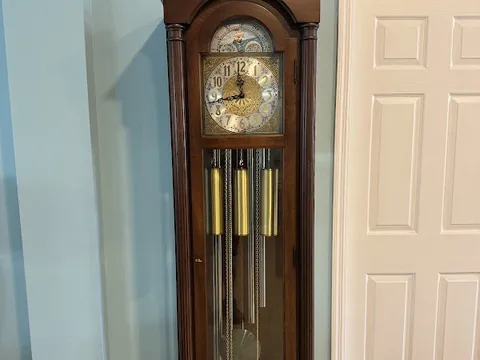 Captain Mike’s’ clock shop
