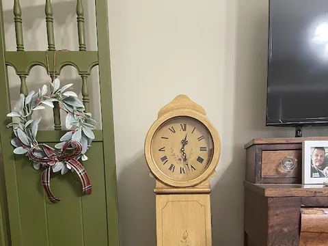 Country Clocks