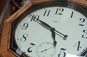 Creative Clock Service Center
