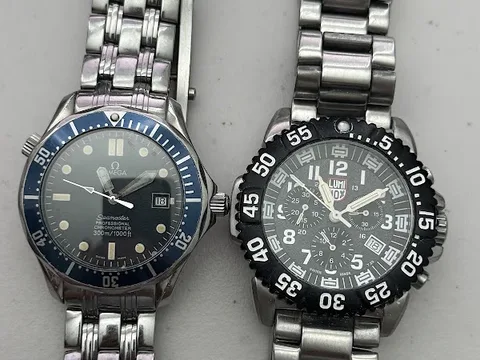 J & J Watch Repairs