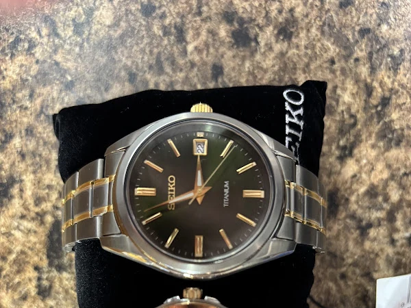 Southshore Knives, Watches & Clocks