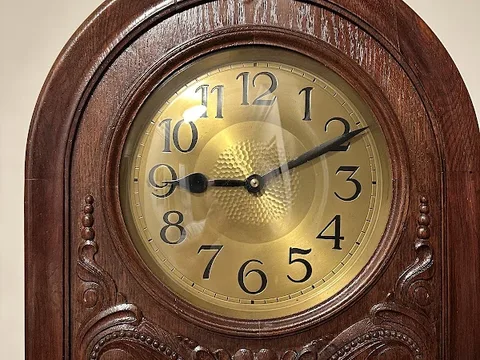 The Clock Surgeon